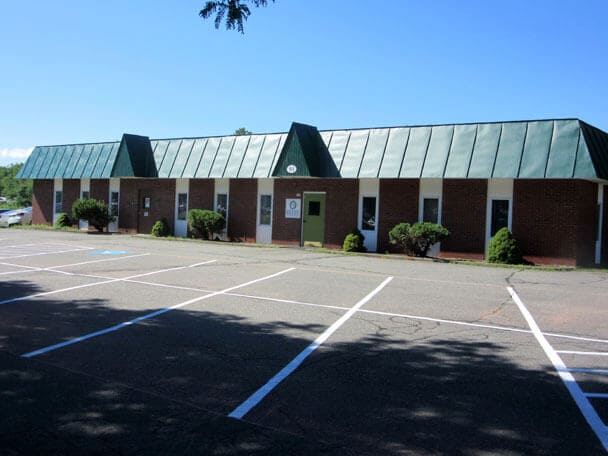 Farmvu Drive Parking Area Line Striping